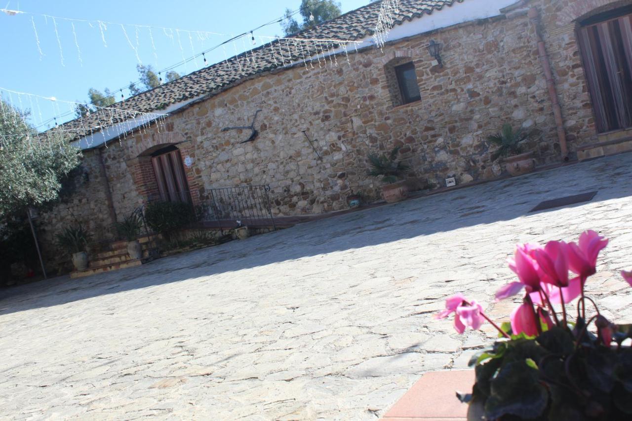 Ponte Calatrasi Agriturismo Roccamena Kültér fotó
