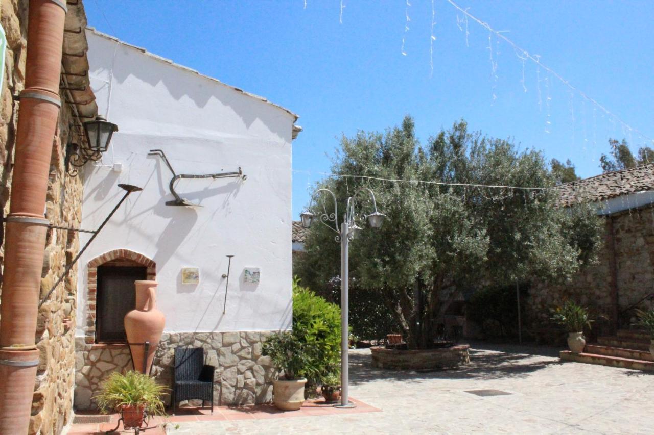 Ponte Calatrasi Agriturismo Roccamena Kültér fotó
