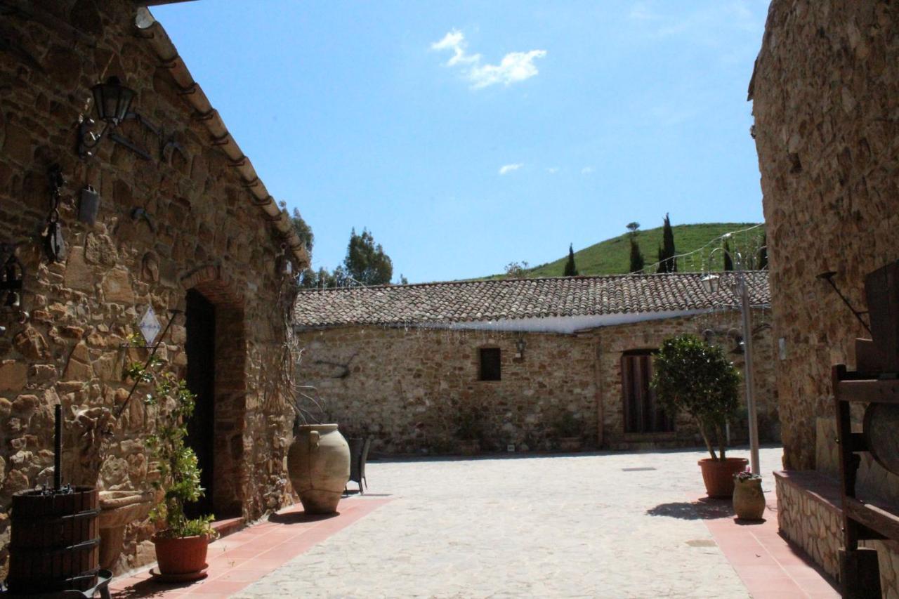 Ponte Calatrasi Agriturismo Roccamena Kültér fotó