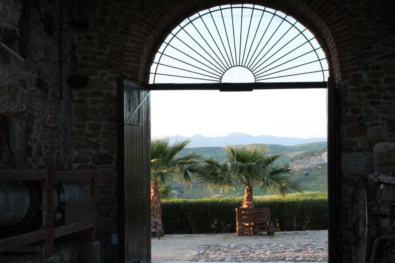 Ponte Calatrasi Agriturismo Roccamena Kültér fotó