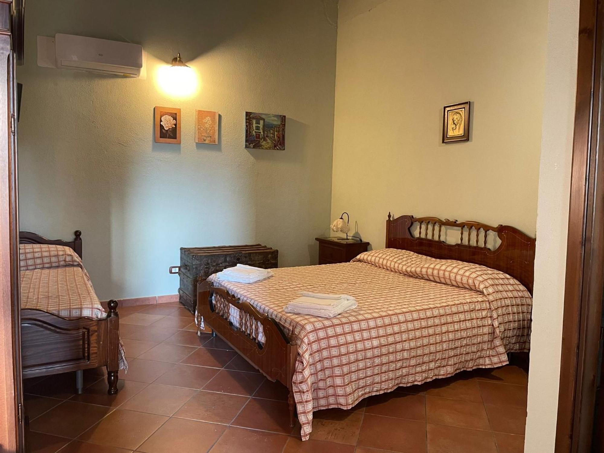 Ponte Calatrasi Agriturismo Roccamena Kültér fotó