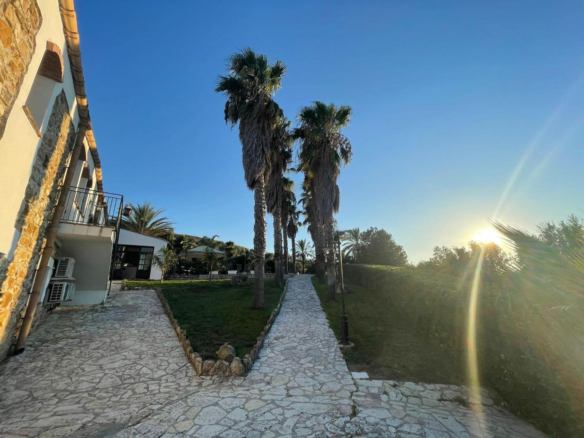 Ponte Calatrasi Agriturismo Roccamena Kültér fotó