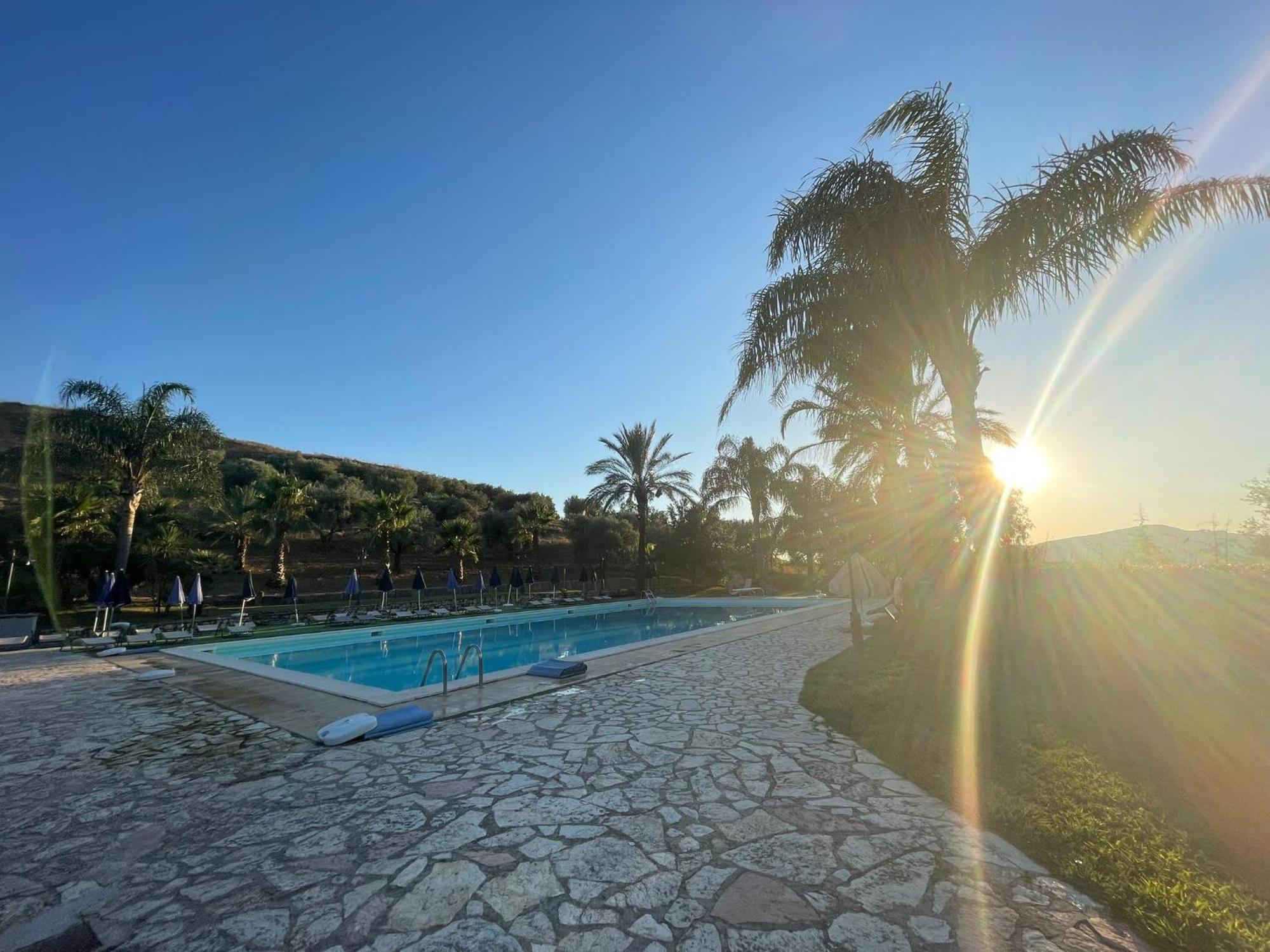 Ponte Calatrasi Agriturismo Roccamena Kültér fotó