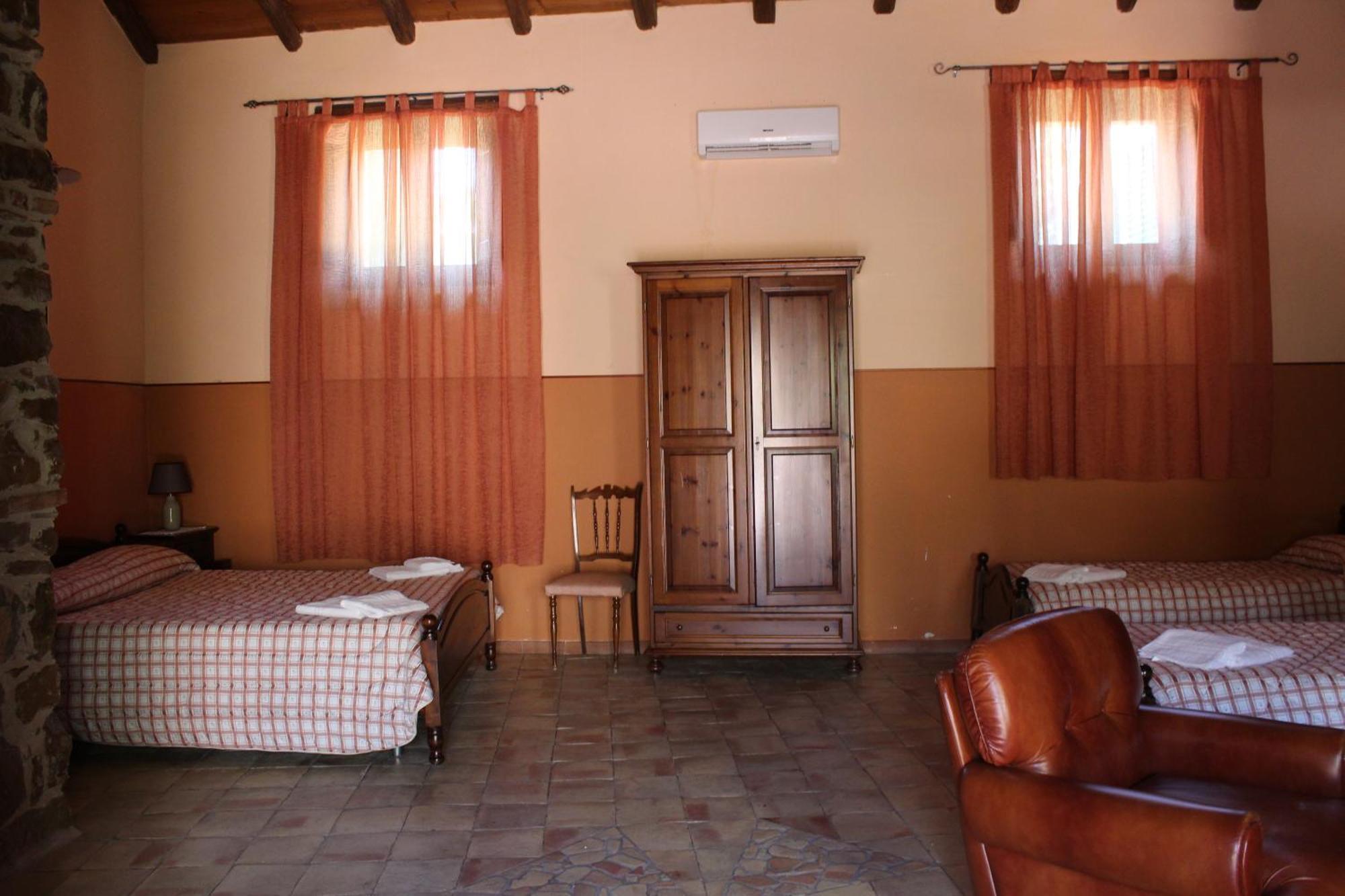 Ponte Calatrasi Agriturismo Roccamena Kültér fotó
